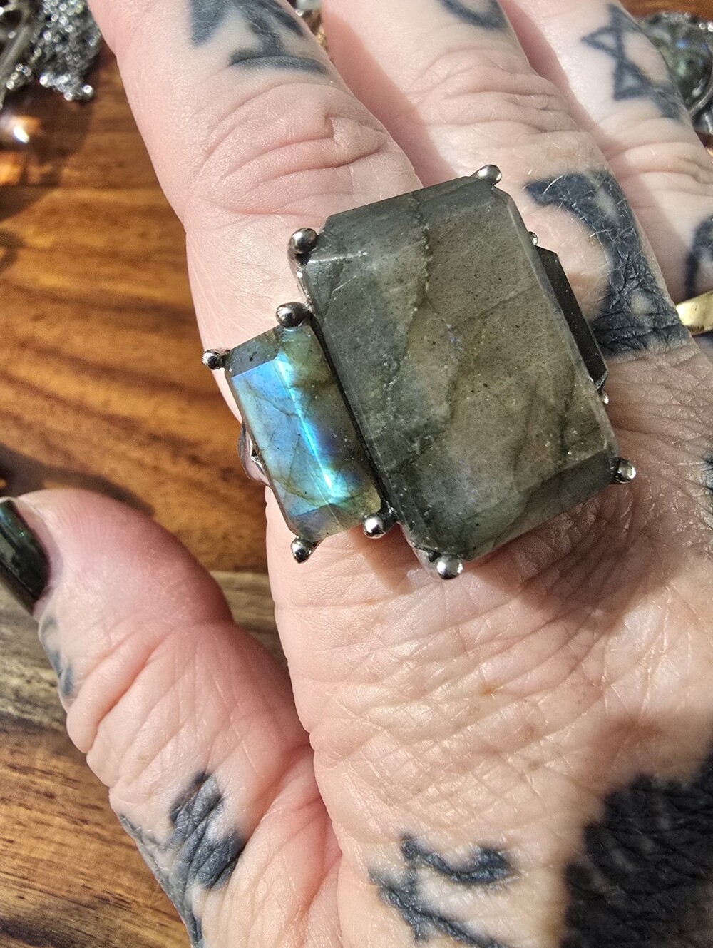 Rare! Discontinued! Evil Pawn Jewelry Labradorite Jotunn Ring - Picture 4 of 8